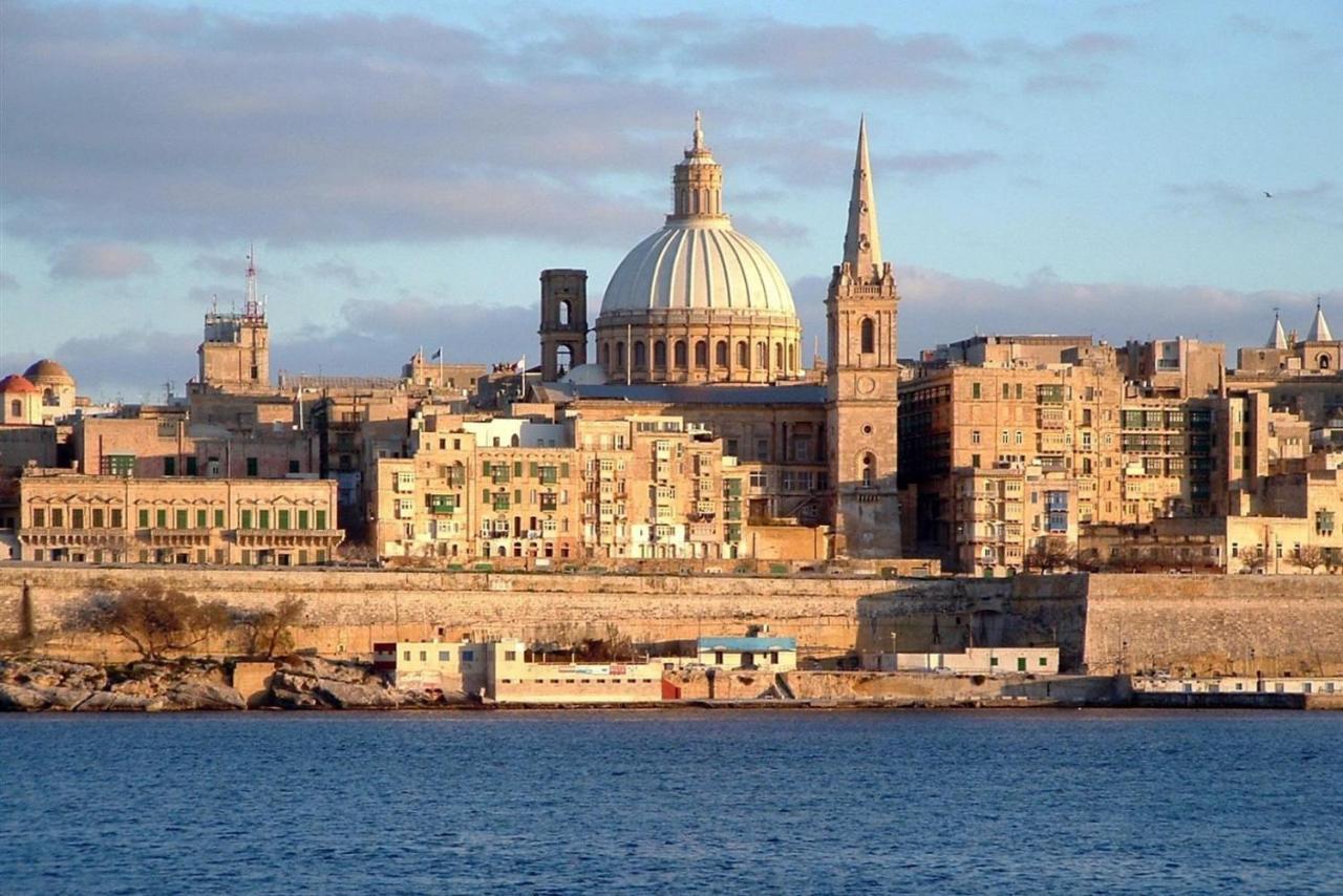 Marvellous Apartment With Valletta And Harbour Views Sliema Zewnętrze zdjęcie